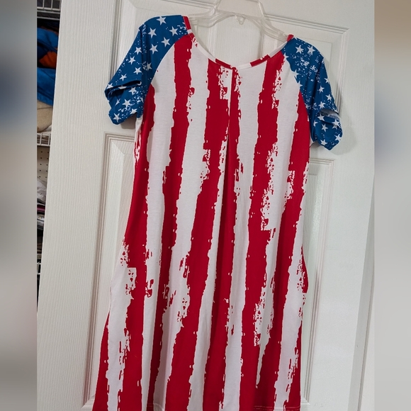 Alaster Queen T-shirt dress NWT Small - Picture 3 of 4